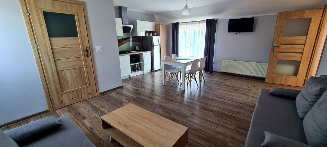 Moris Pokoje Goscinne Łeba Exteriör bild